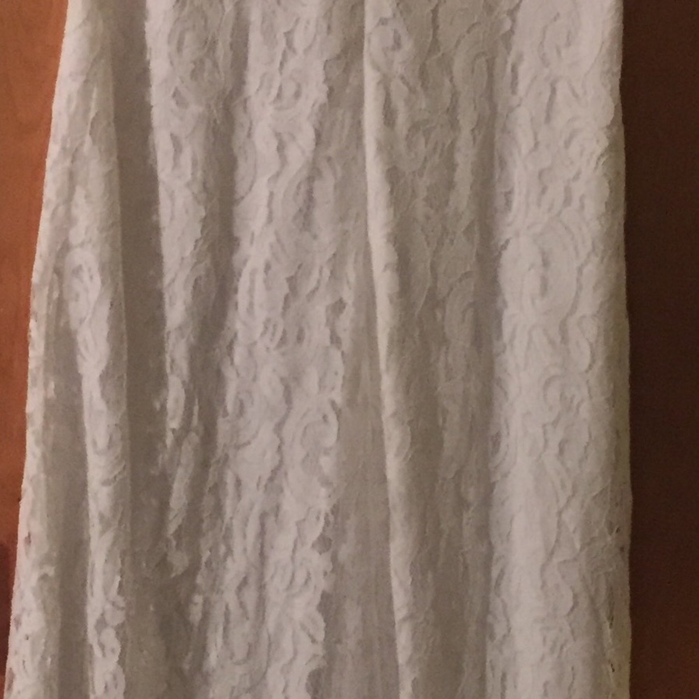 ELOQUENT LIGHT WEIGHT MAXI DRESS - Picture 4 of 6